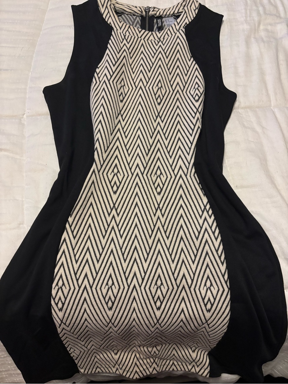 H&M Black & Cream Geometric Panel Sheath Dress